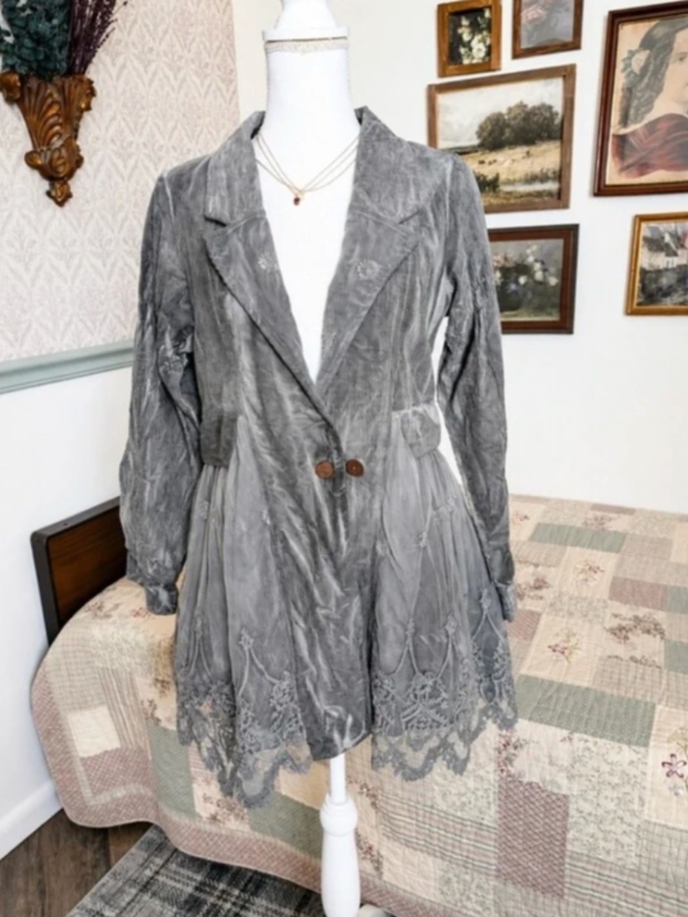 Victorian Trading Co Edwardian Inspired Corduroy Jacket S/M Lace Trim Romantic
